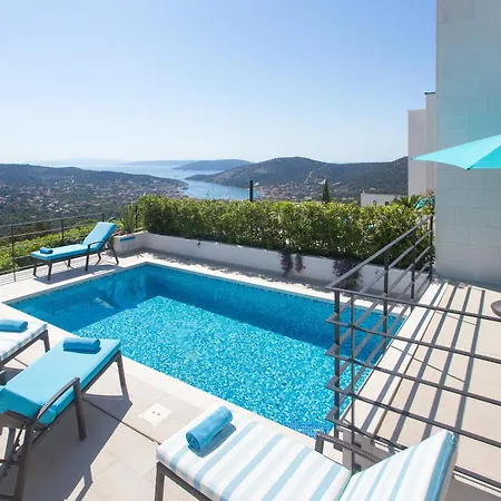 Villa View Collection *