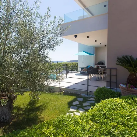 View Collection Villa *