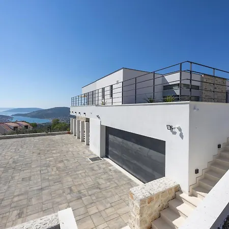 View Collection Villa *