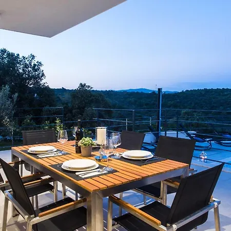 View Collection Villa